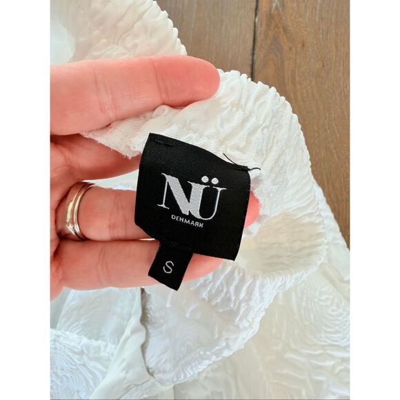 Nü Denmark Owami 2 Piece Top and Skirt in White Size Small - Picture 6 of 12